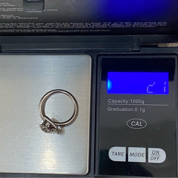 Silver-tone Clear CZ Stone Swirl Ring Size 6 - Picture 15 of 15